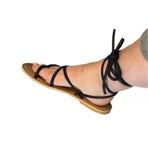 Parklane Ankle Tie Thong Sandals Size 9